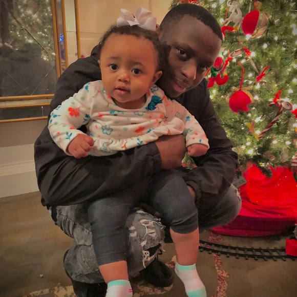 Meet your Posher, Courtney - Picture 1 of 1